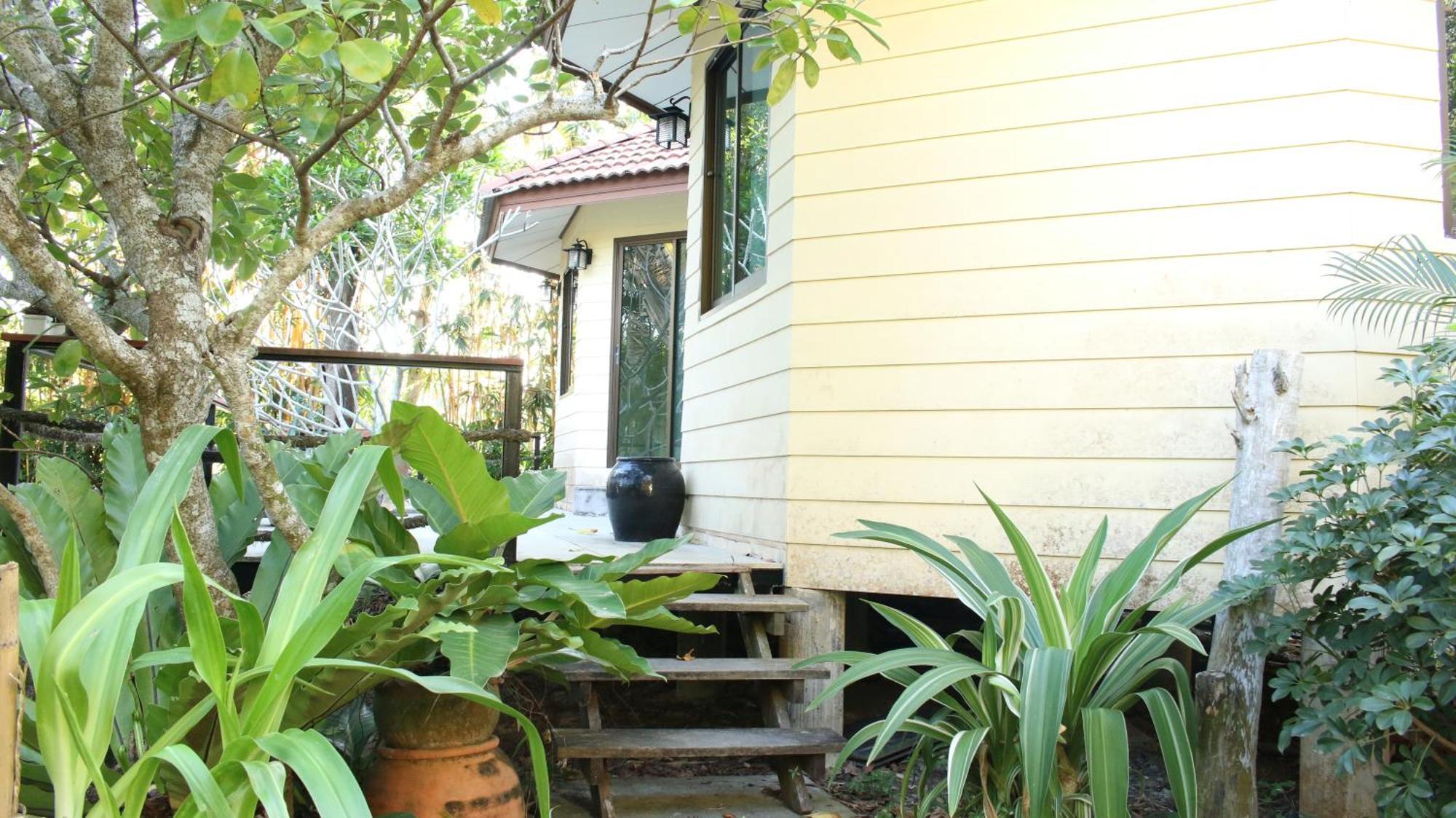Navari Homestay Rayong Exteriör bild