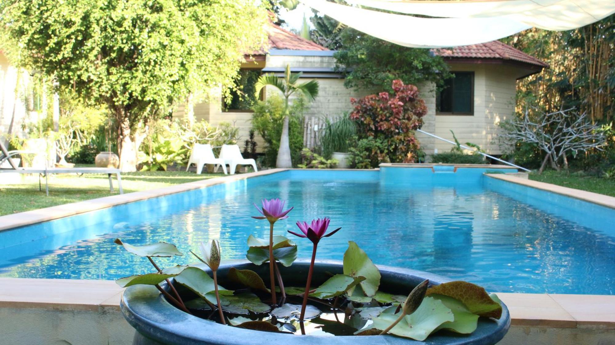 Navari Homestay Rayong Exteriör bild