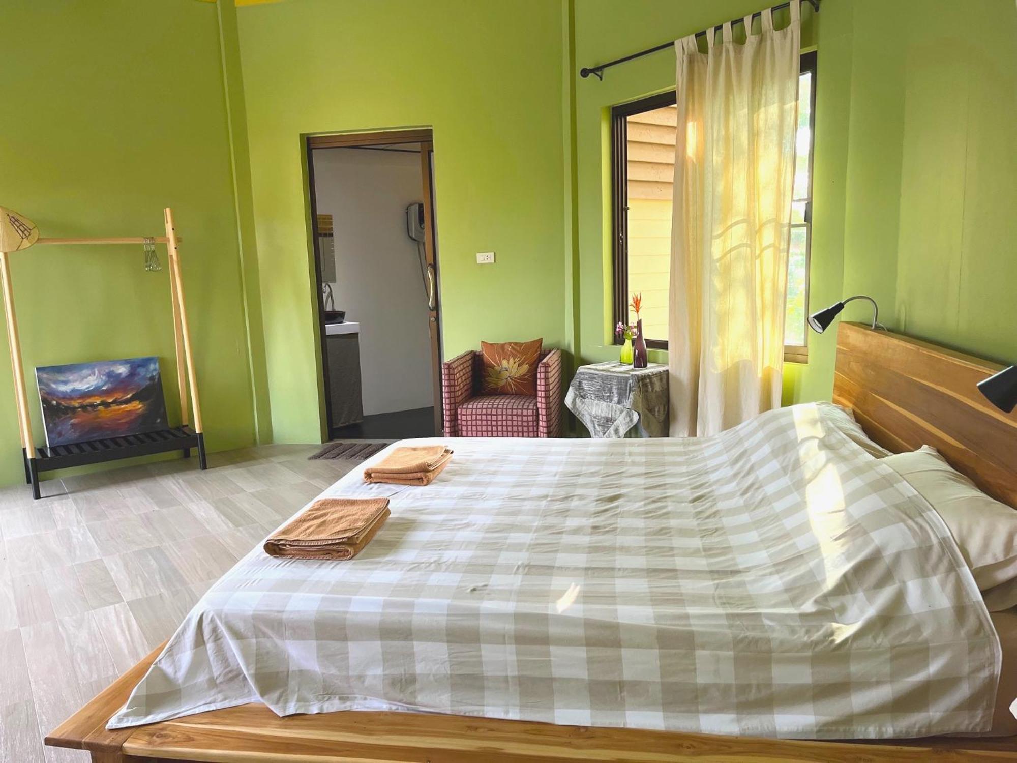 Navari Homestay Rayong Exteriör bild