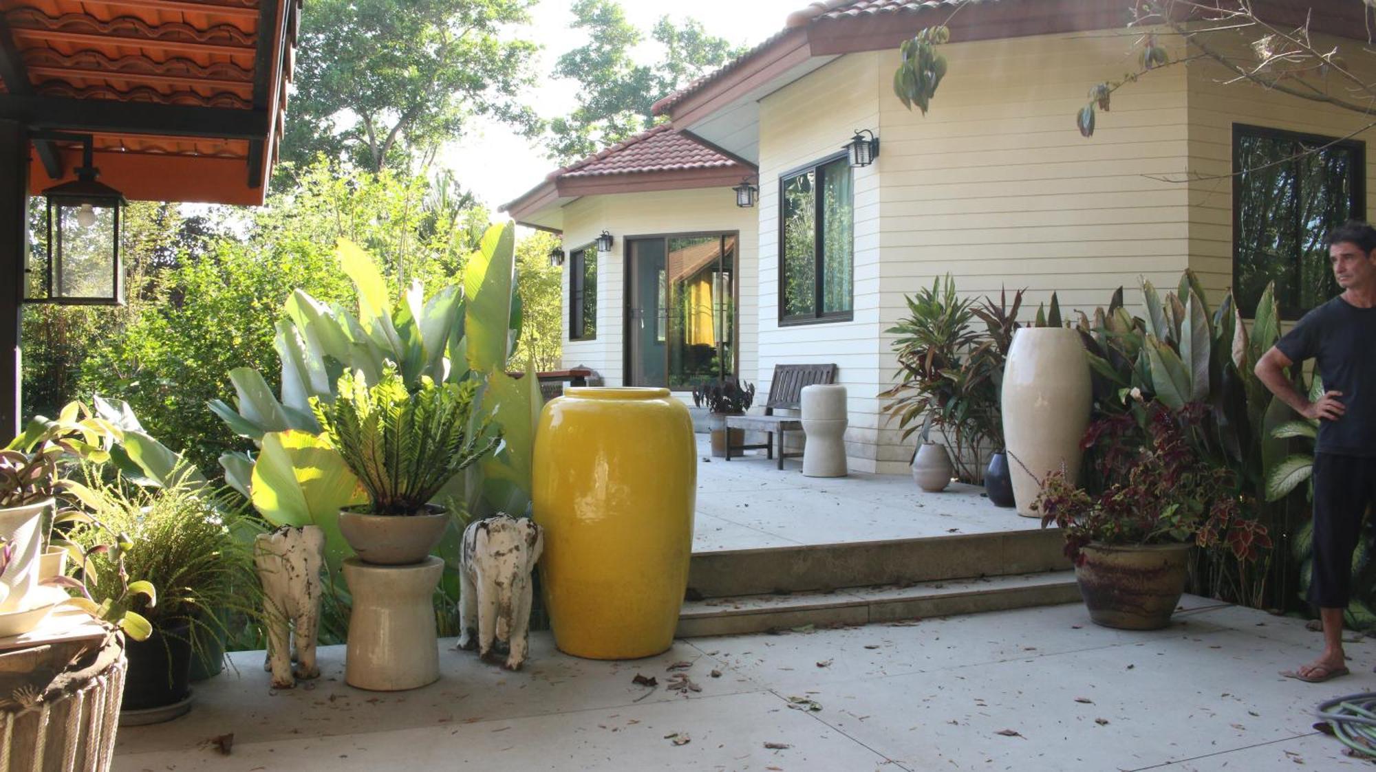 Navari Homestay Rayong Exteriör bild